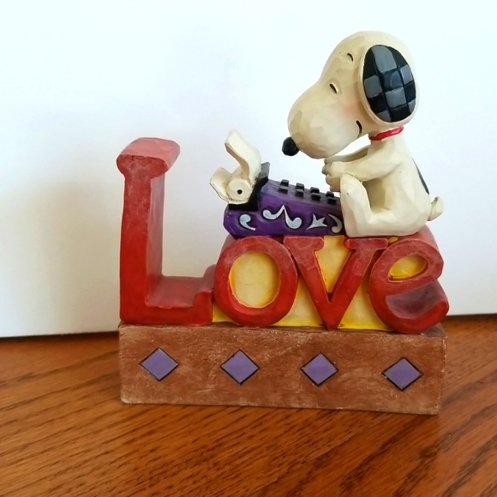 Jim Shore Snoopy Peanuts Love - Picture 2 of 10